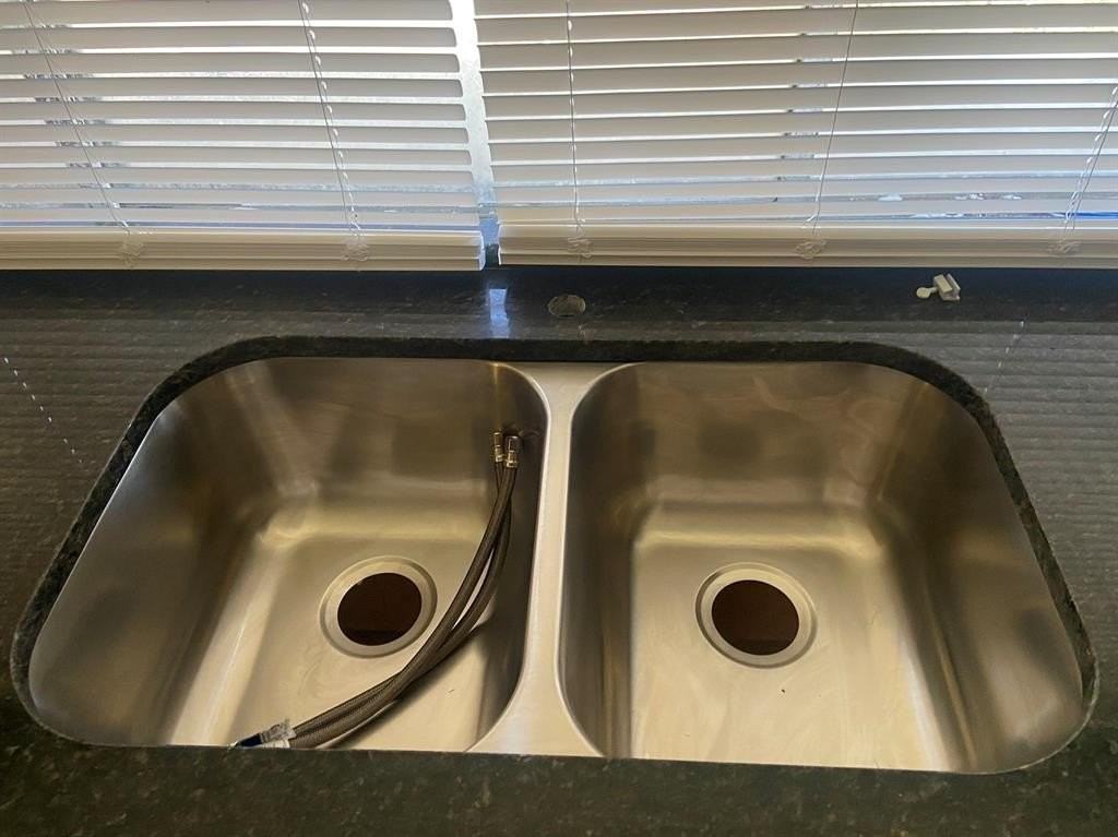 1711 W Spring Creek Pkwy - Photo 7 of 9