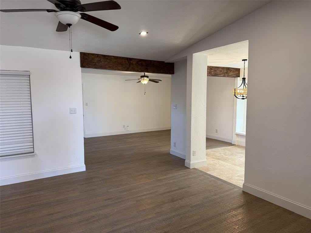 9426 Shipman St - Photo 2 of 7