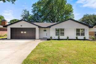 9056 Berkshire Dr - Photo 1 of 1