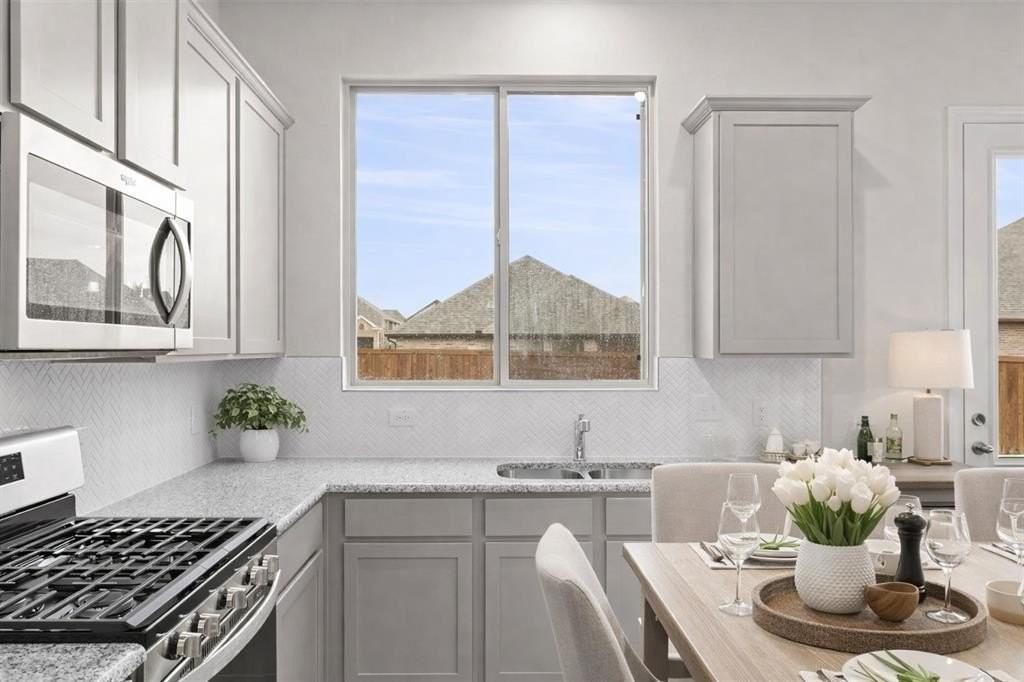 3825 Cherry Hills Dr - Photo 5 of 16