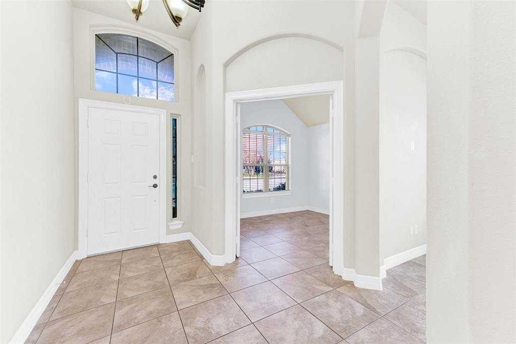 908 Appalachian Dr - Photo 2 of 20