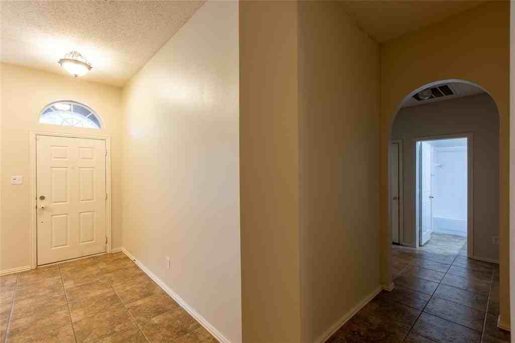 3713 Pinetree Dr - Photo 3 of 26