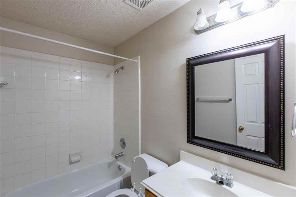 3713 Pinetree Dr - Photo 6 of 26