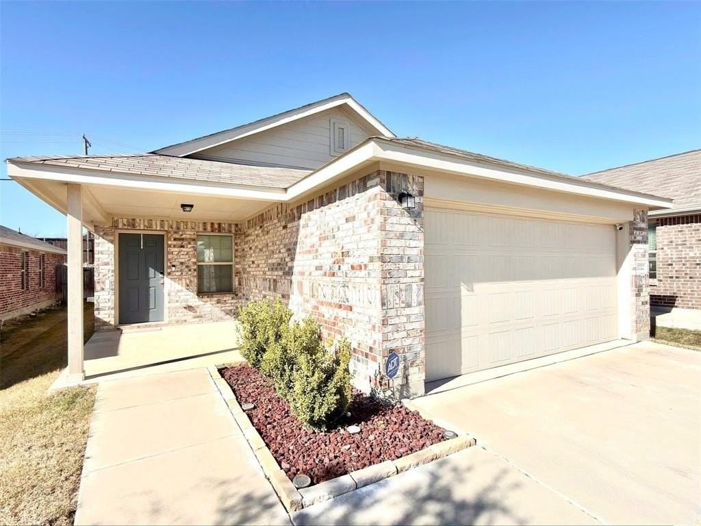 6020 Parkview Hills Ln - Photo 3 of 16