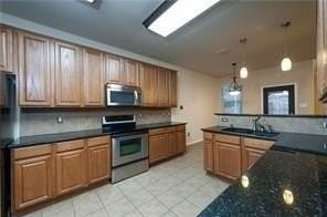 4708 Cattail Ln - Photo 7 of 30