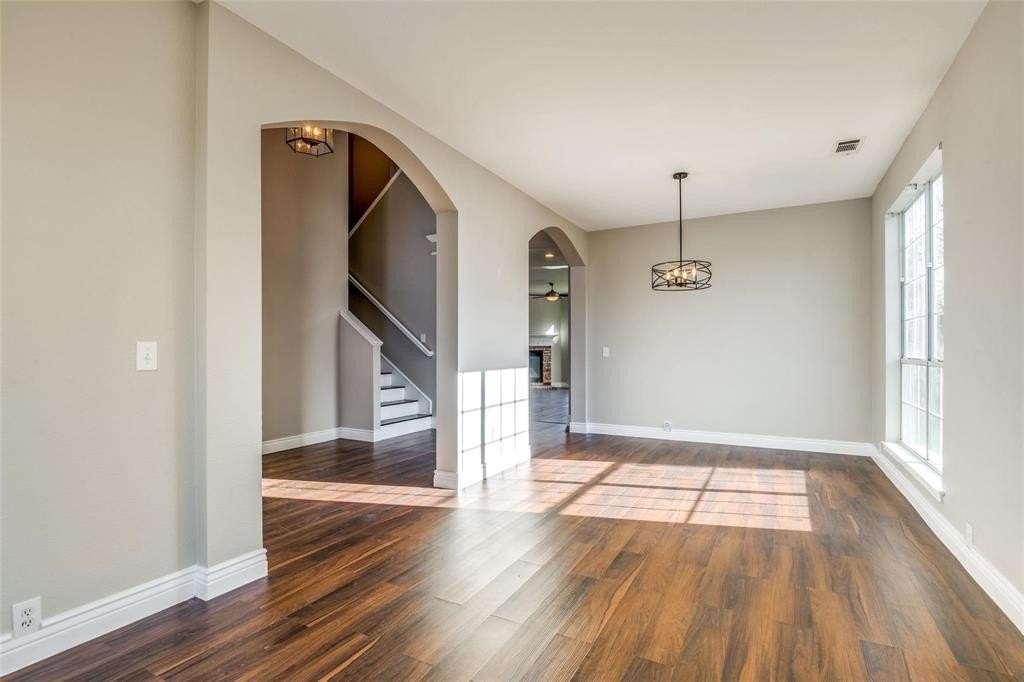 2789 Coyote Trl - Photo 2 of 25