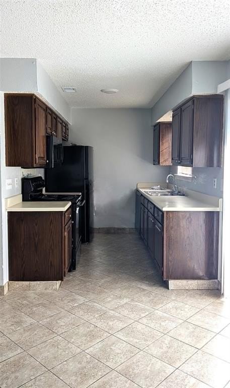 913 Vedral Pl - Photo 3 of 28