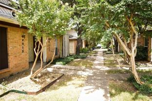 4908 Oak Blf - Photo 1 of 1