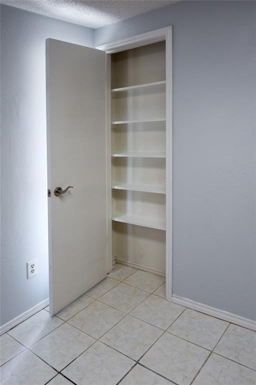 4908 Oak Blf - Photo 6 of 25