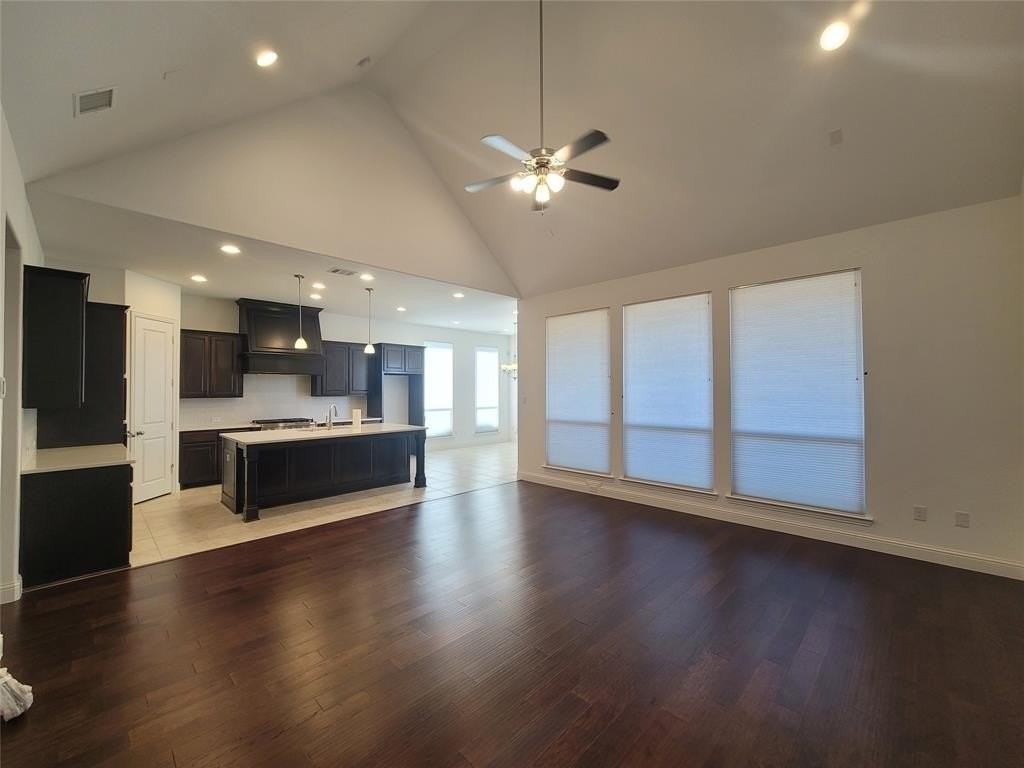 8553 Gerbera Daisy Rd - Photo 2 of 32