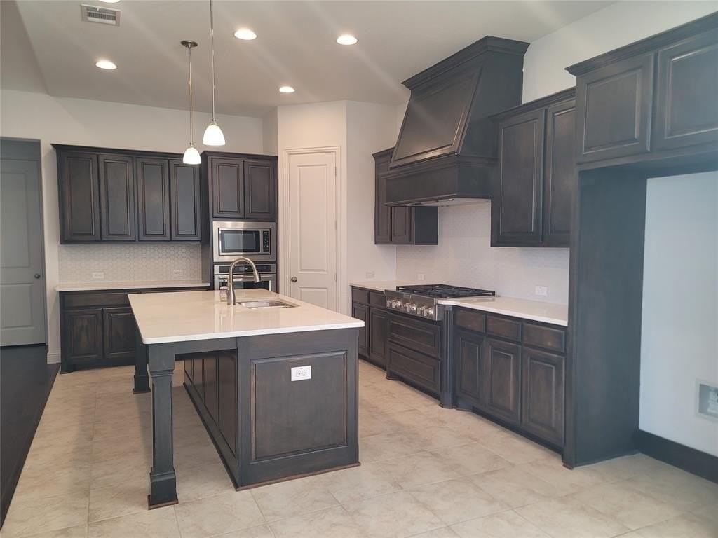 8553 Gerbera Daisy Rd - Photo 4 of 32