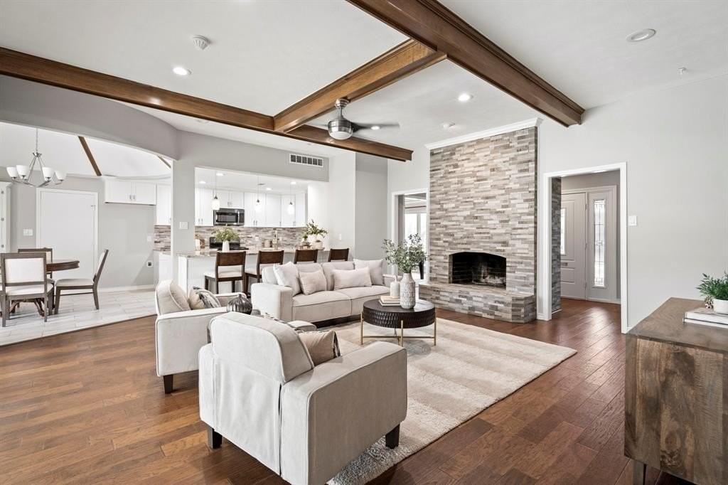 6349 Highgate Ln - Photo 3 of 38