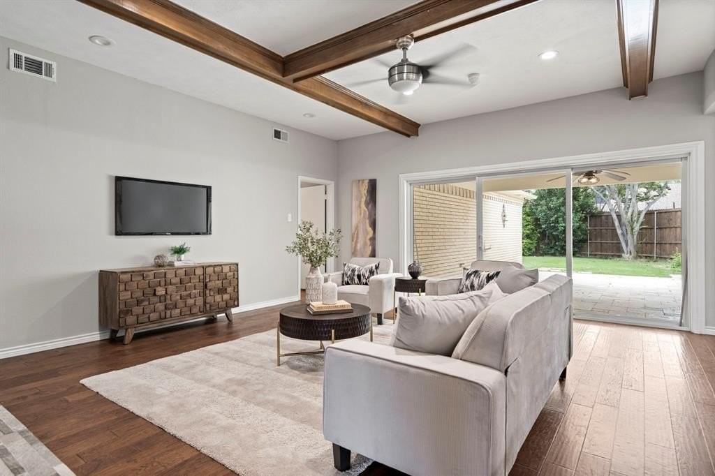 6349 Highgate Ln - Photo 6 of 38