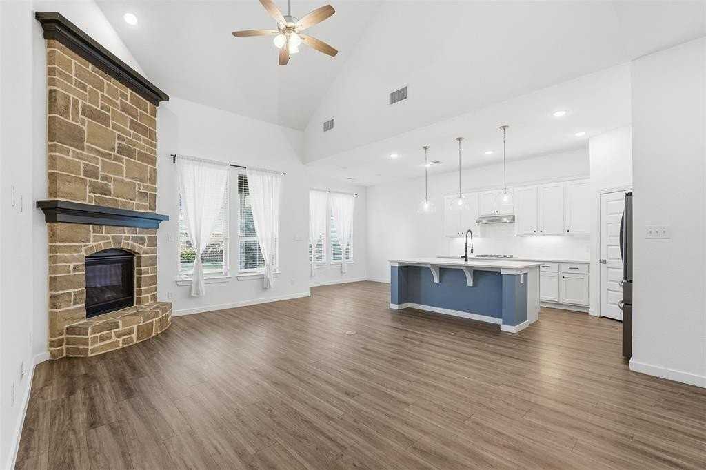 5737 Miriam Dr - Photo 2 of 25