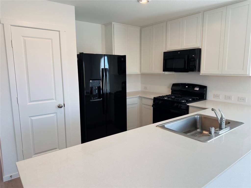 7157 Waterford Creek Ct - Photo 7 of 33