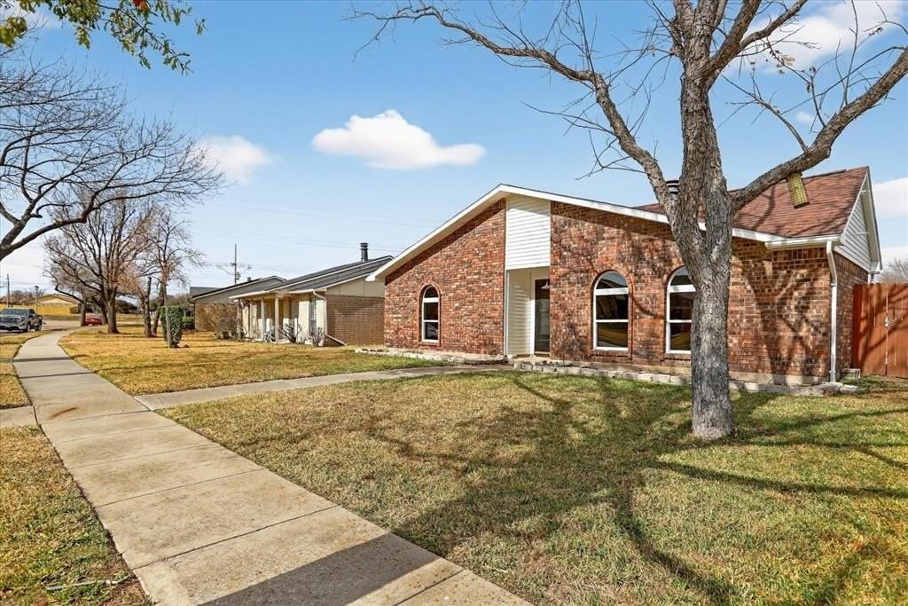 5312 Rice Dr - Photo 4 of 29