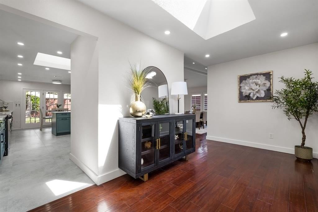 6005 Daven Oaks Dr - Photo 5 of 40