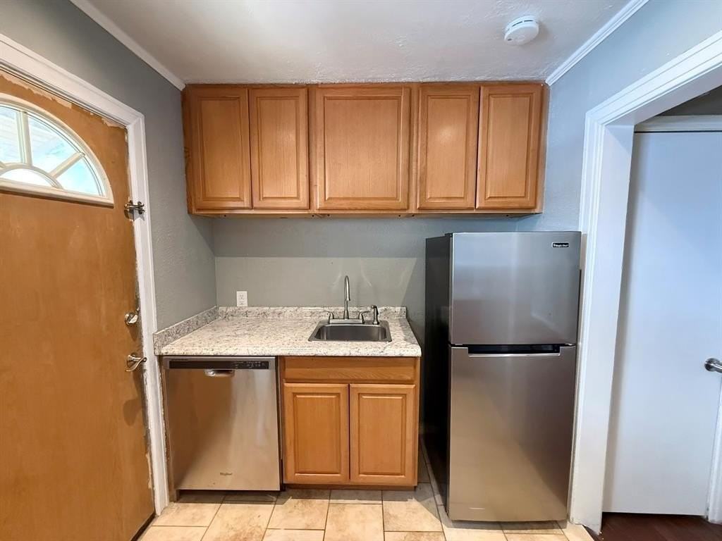 4610 Sycamore St - Photo 6 of 14