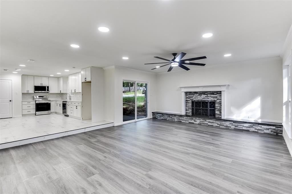 258 Somerset Ter - Photo 6 of 24