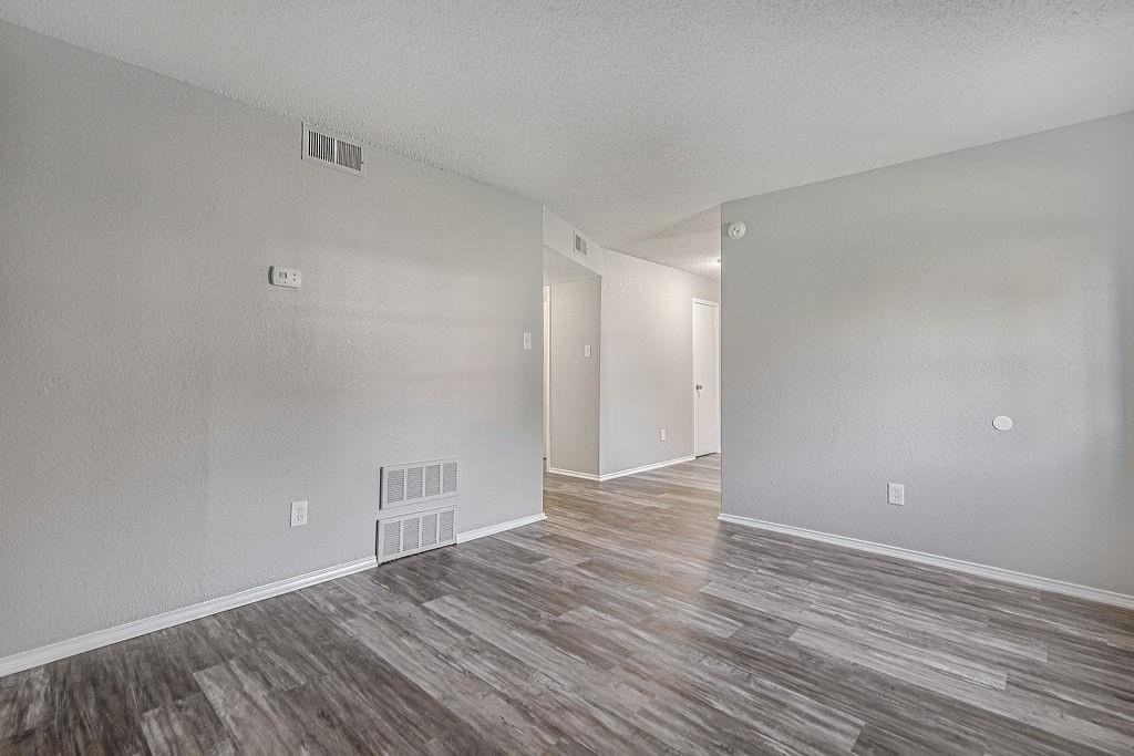 836 Nw Summercrest Blvd #A - Photo 6 of 21