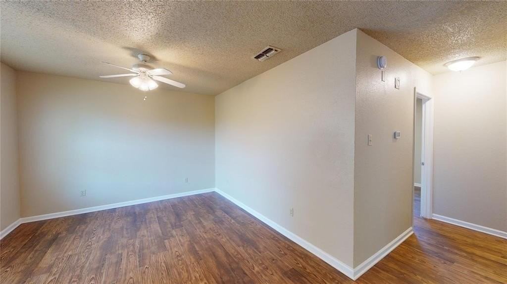 214 Renfro St #B - Photo 4 of 15