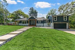 featured image of 1503 E Lakeview Dr