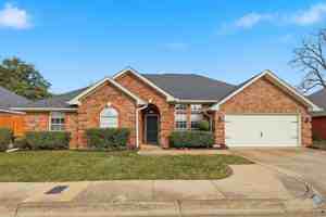 featured image of 1401 Danielle Dr