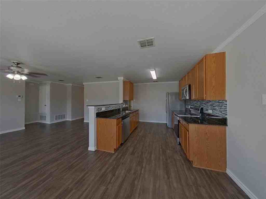 1448 Castle Ridge Rd - Photo 3 of 16