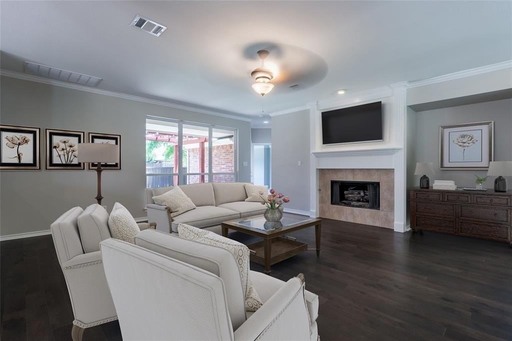 530 Gifford Dr - Photo 6 of 38