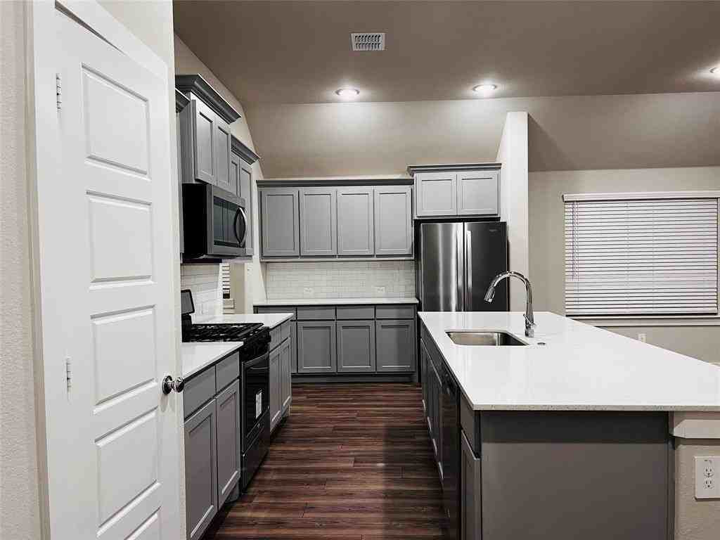 7159 Rolling Waters Way - Photo 3 of 25