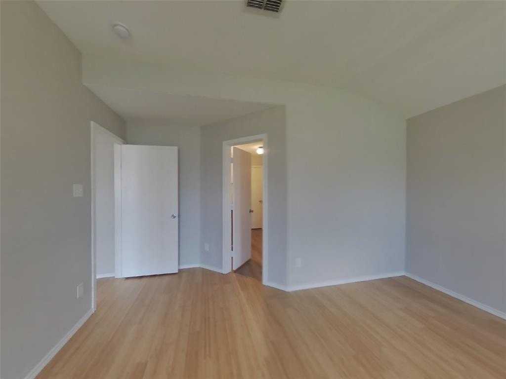 216 Rambling Way - Photo 7 of 22