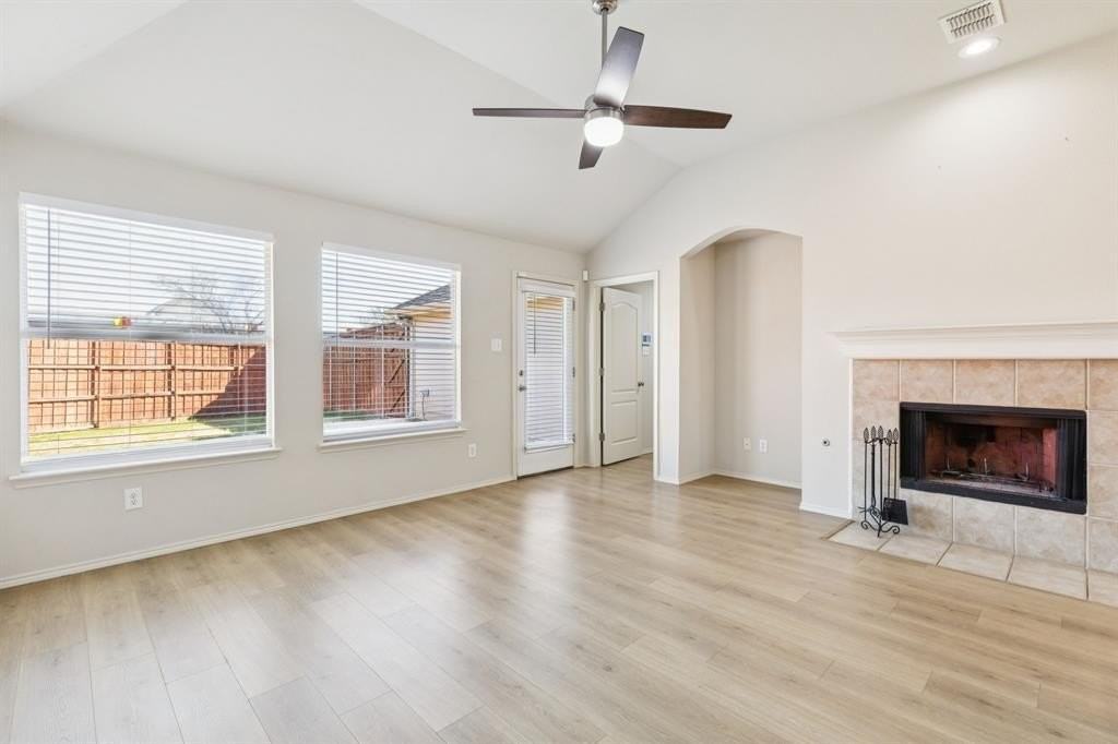 1728 River Oaks Dr - Photo 3 of 28