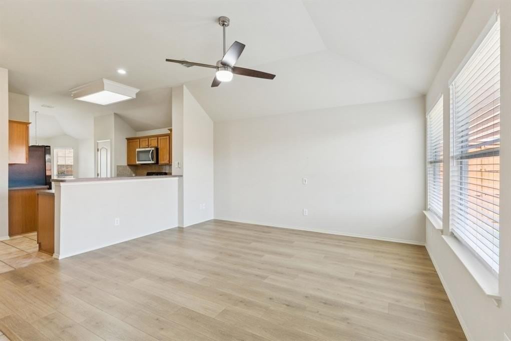 1728 River Oaks Dr - Photo 6 of 28