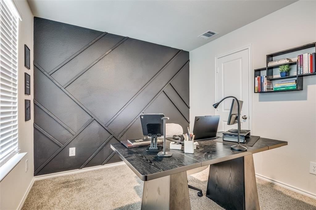 803 Sunlight Loop - Photo 3 of 16