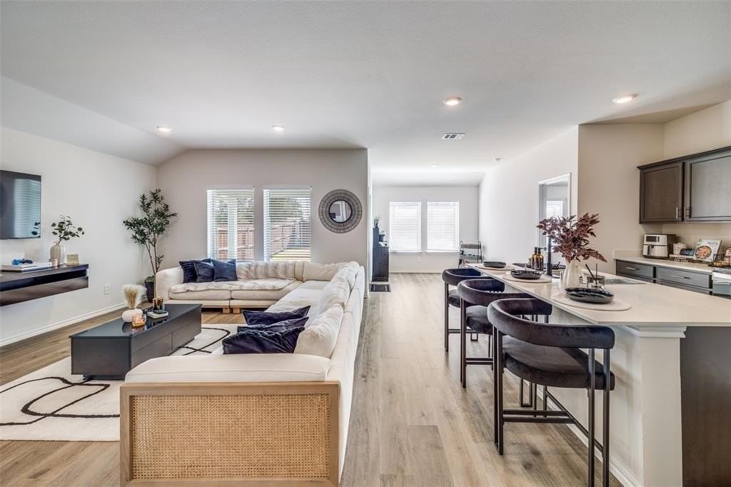 803 Sunlight Loop - Photo 5 of 16