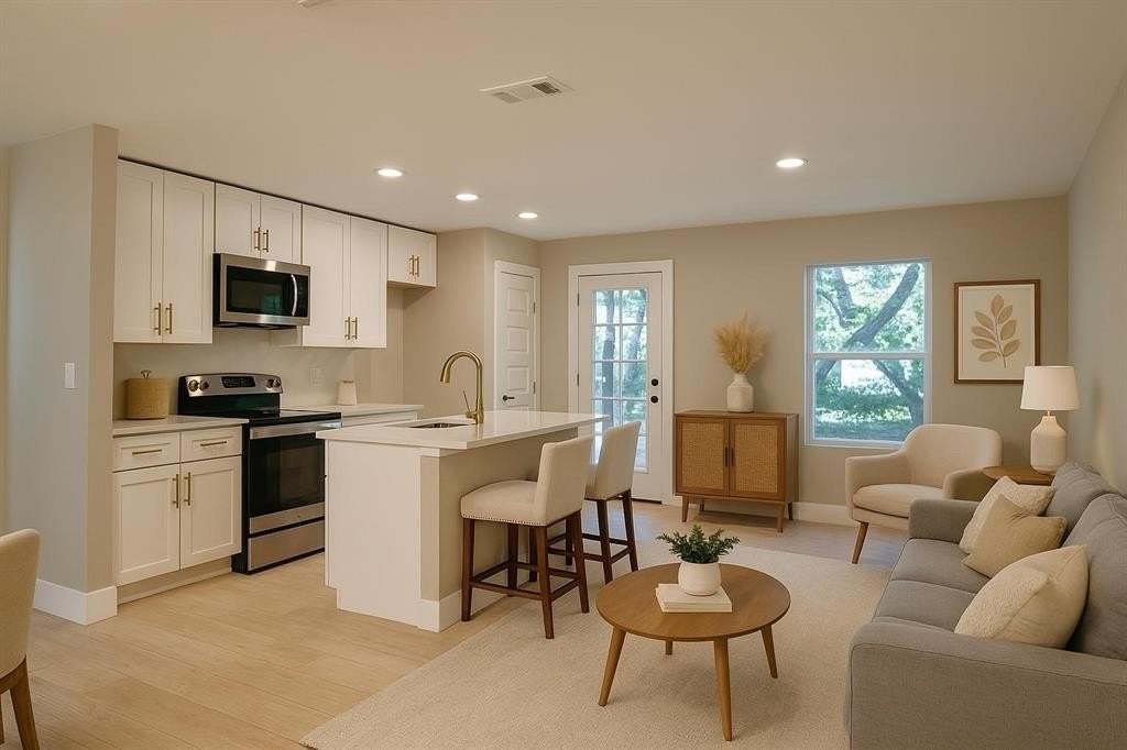 2148 Kathleen Ave - Photo 3 of 17