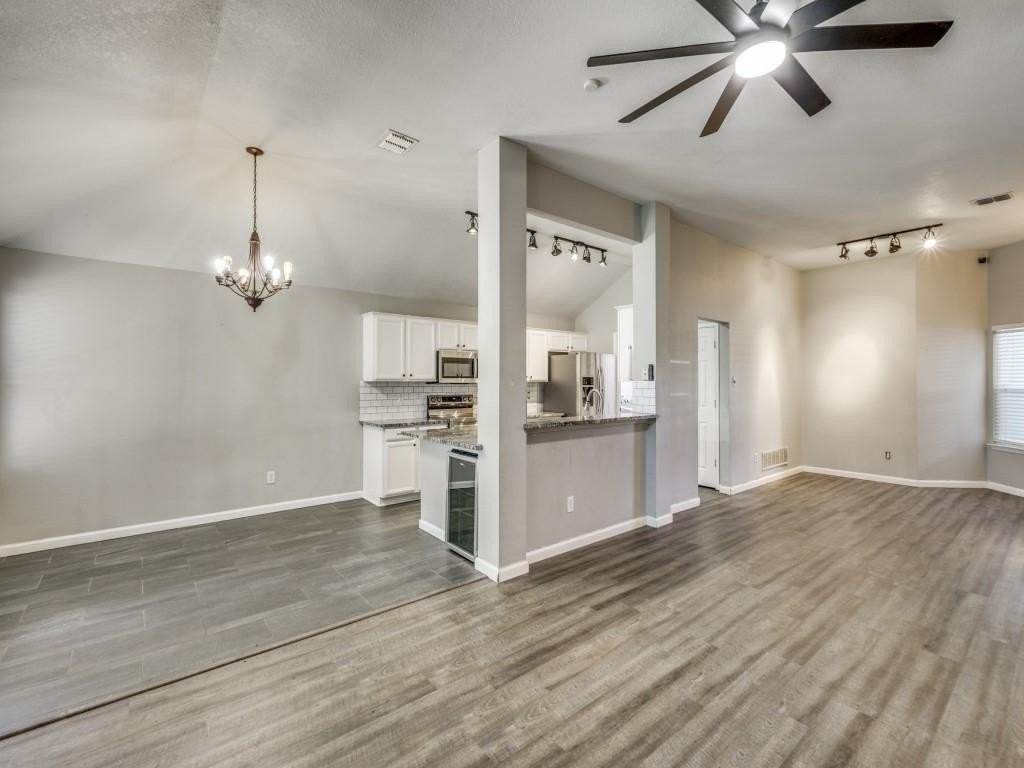 3306 Olympus Ct - Photo 7 of 24