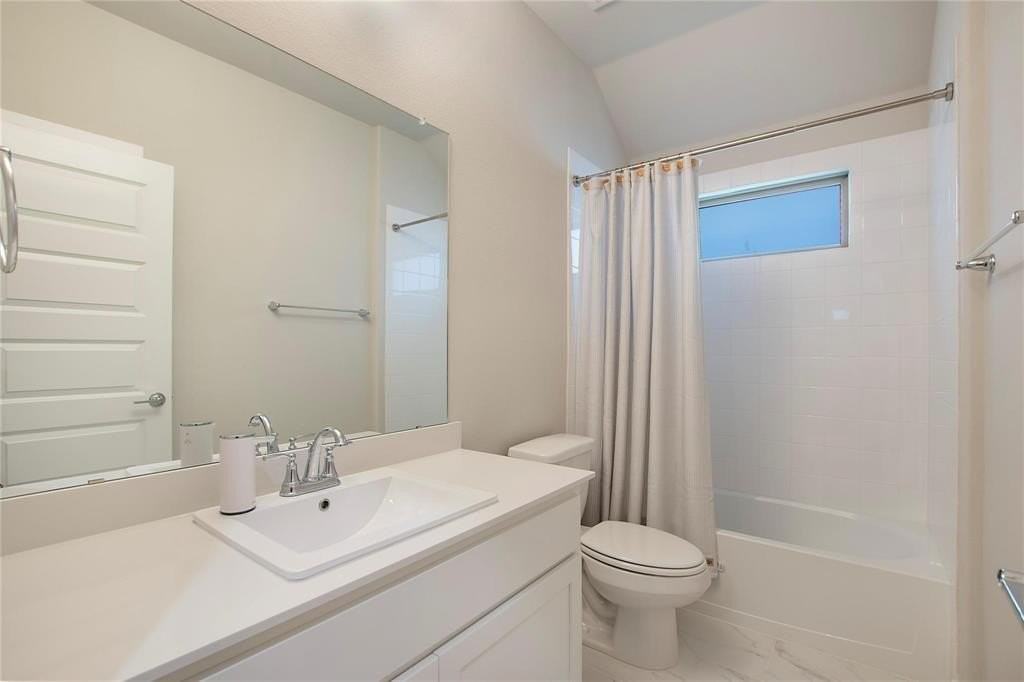 4007 Buckeye Bnd - Photo 5 of 29