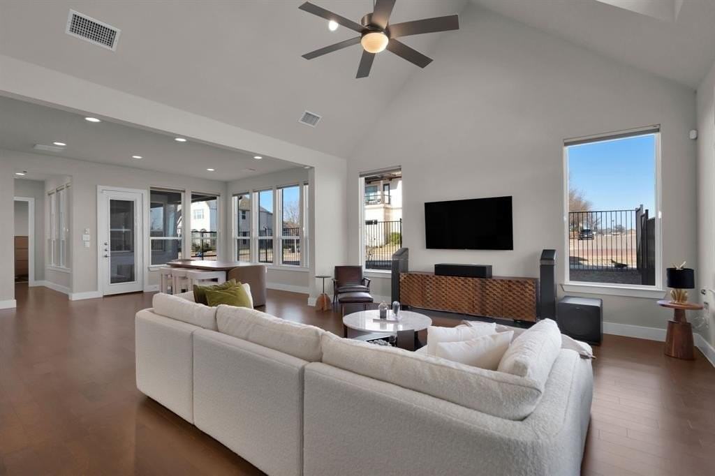 7201 Avondale Dr - Photo 6 of 34