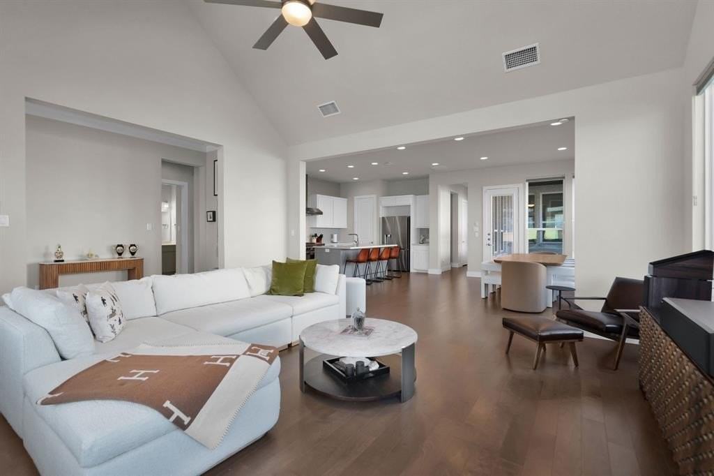 7201 Avondale Dr - Photo 7 of 34