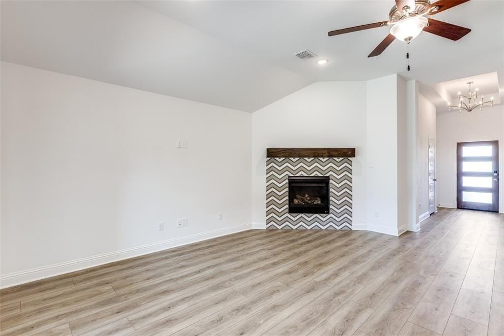 3071 Kennington Dr - Photo 4 of 25