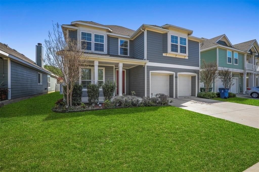 9232 Blackstone Dr - Photo 2 of 29