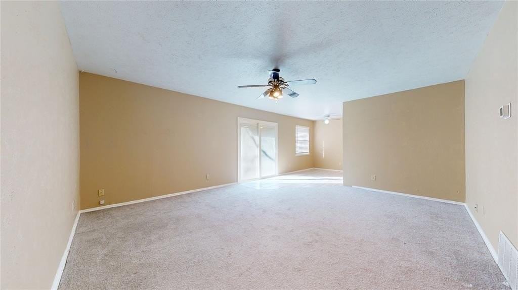 630 Dewberry Dr - Photo 3 of 17