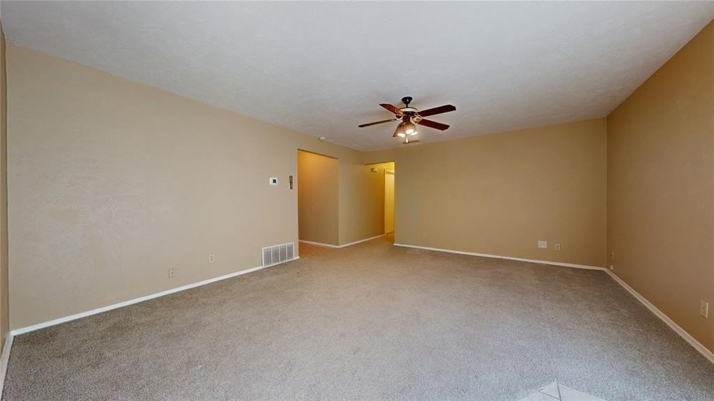 630 Dewberry Dr - Photo 4 of 17