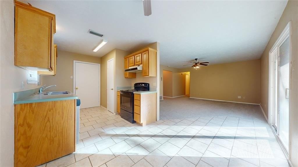 630 Dewberry Dr - Photo 7 of 17