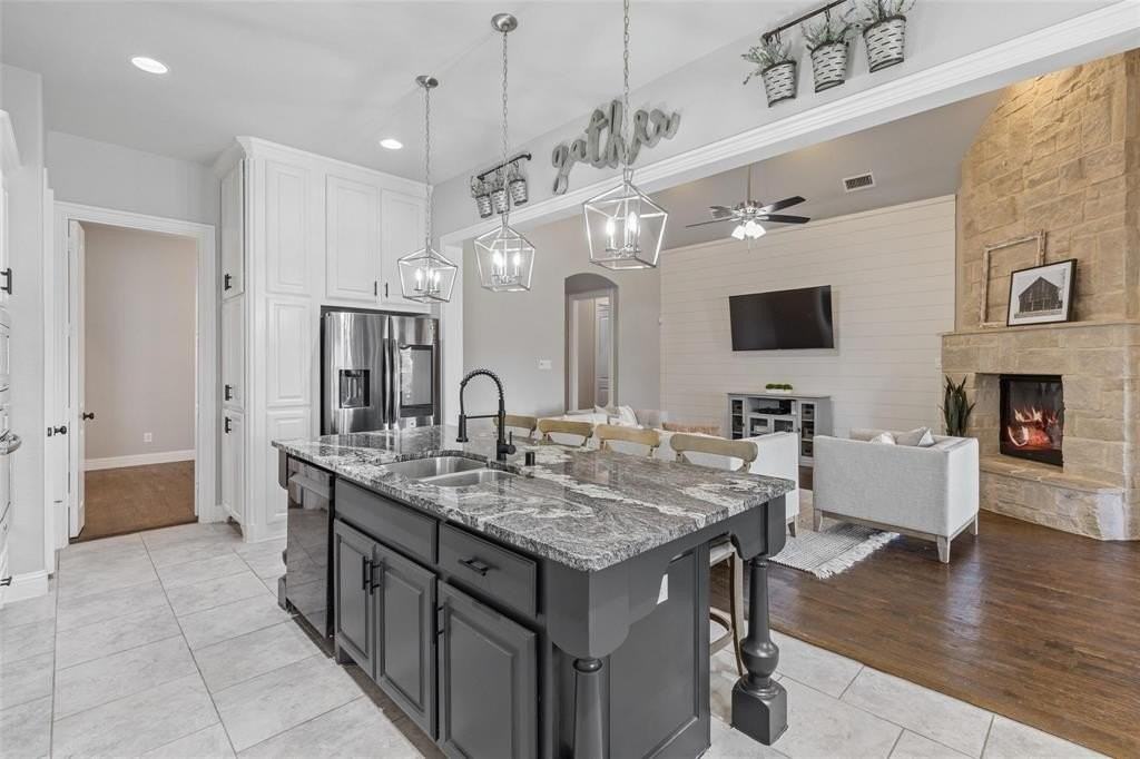 6317 Savannah Oak Trl - Photo 6 of 24