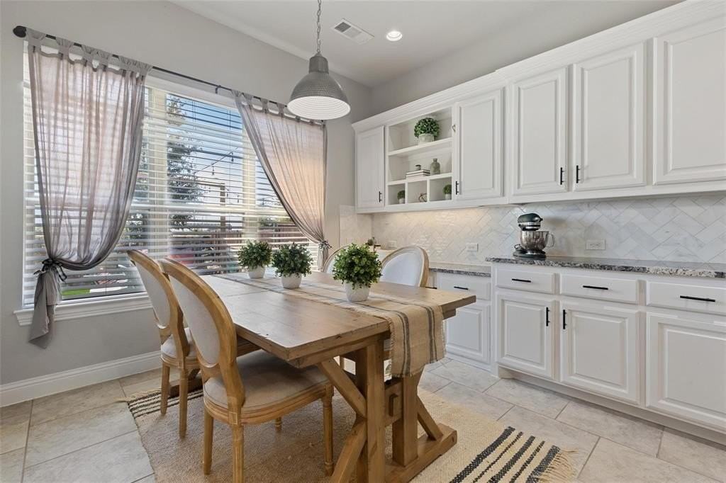 6317 Savannah Oak Trl - Photo 7 of 24