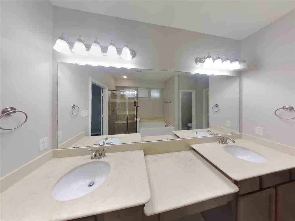 5024 Kestrel Dr - Photo 2 of 34