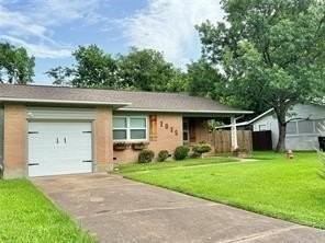 1015 W Sycamore St - Photo 3 of 31