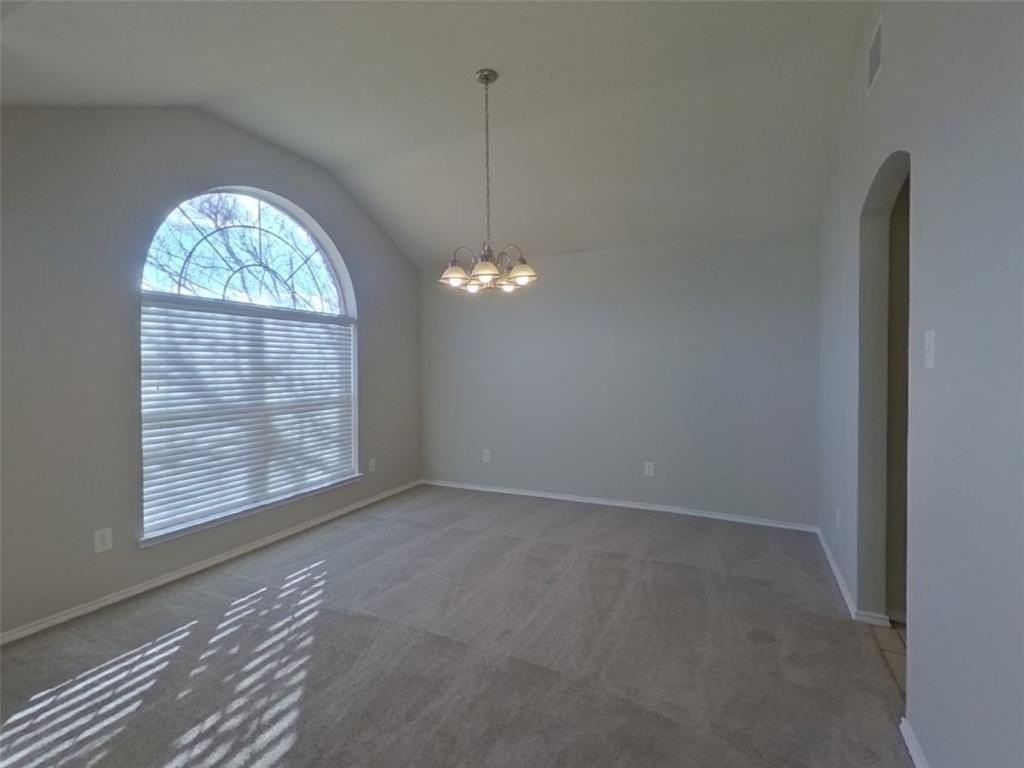 10712 Braemoor Dr - Photo 5 of 16